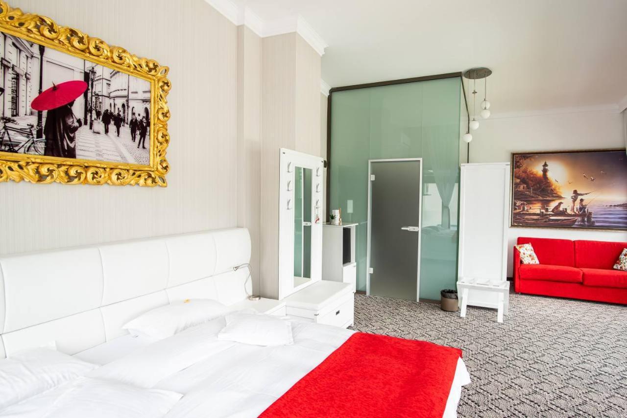 Hotel Roser House Boutique - Pe Malul Lacului Colibiţa Cameră foto